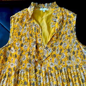 Beautiful yellow blouse